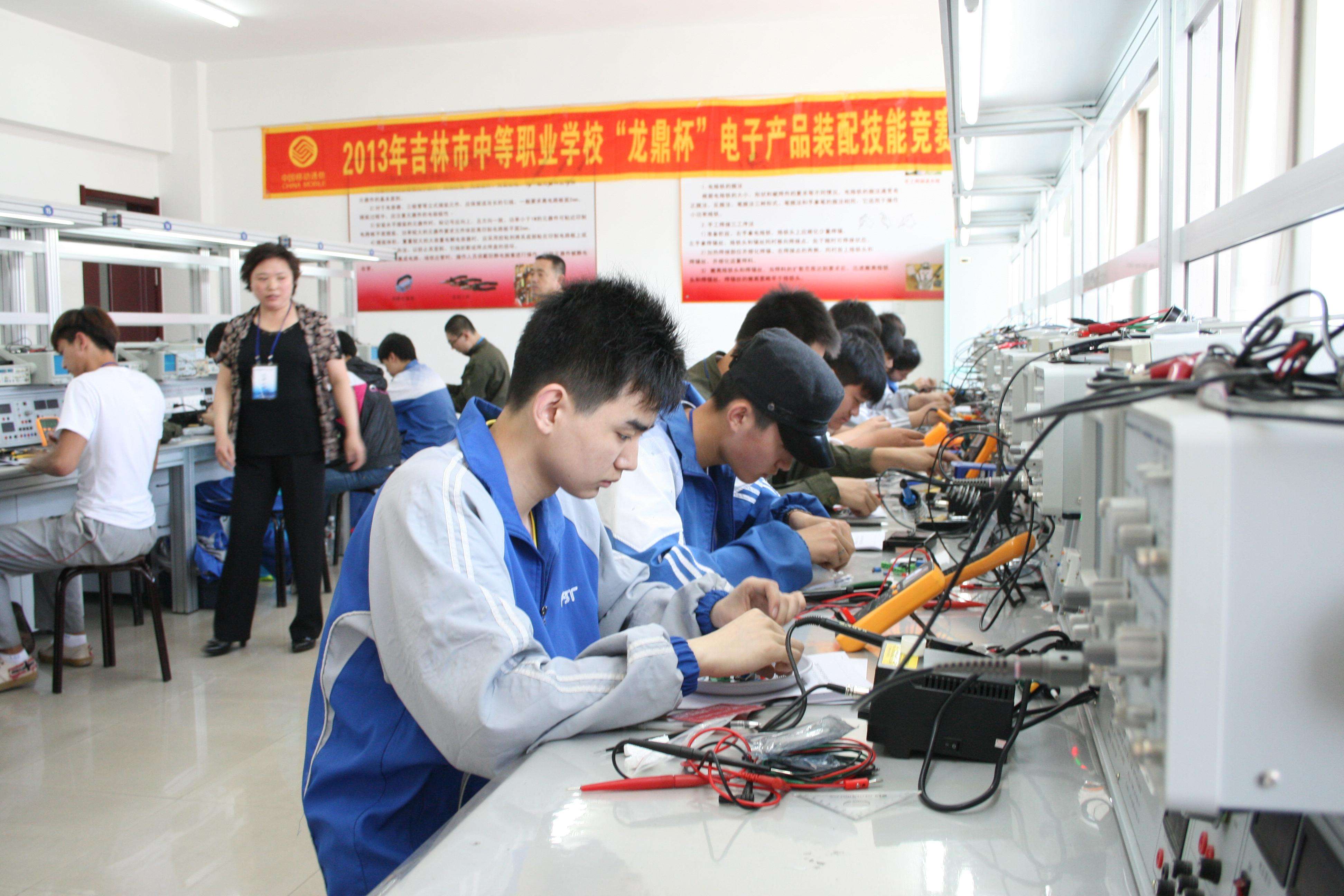 职业教育|如何走向职教强国？