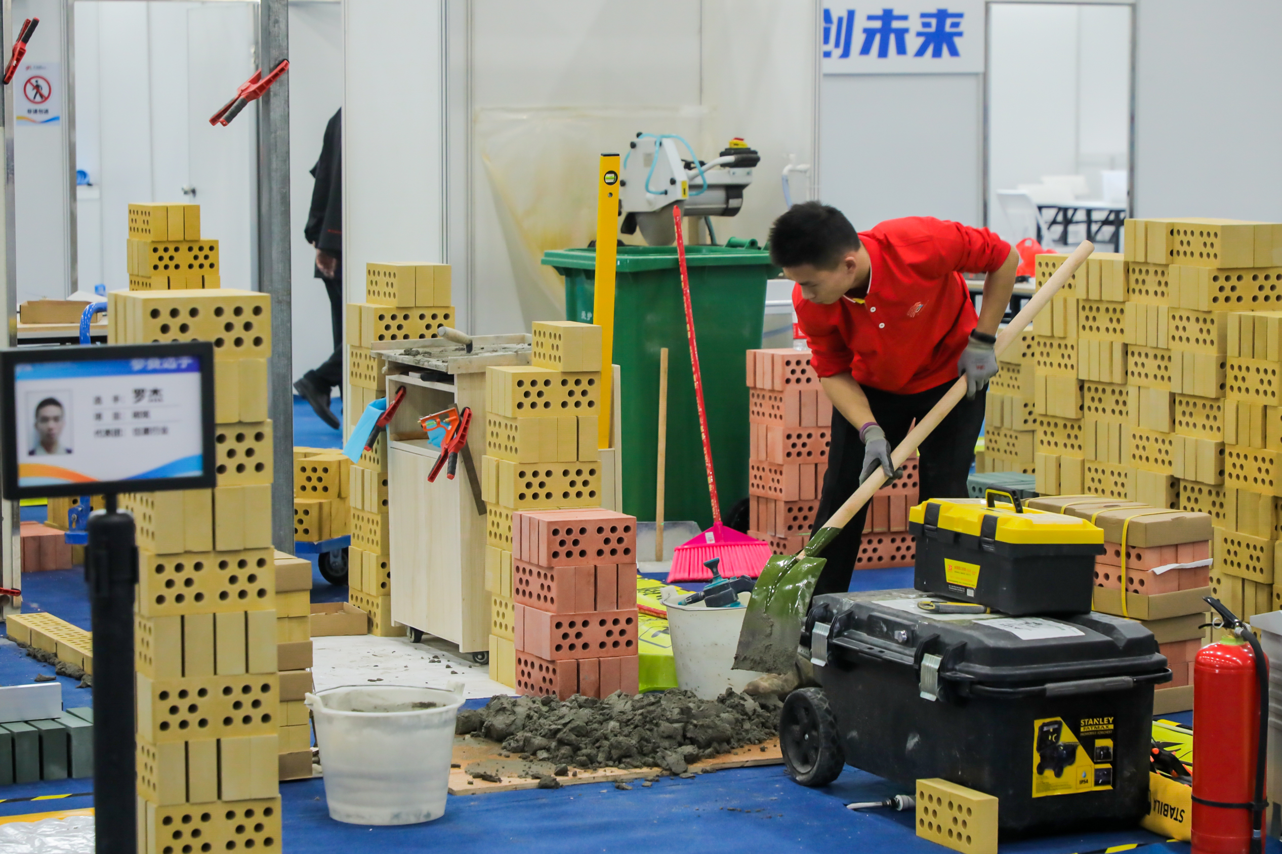 习近平致信祝贺首届全国职业技能大赛举办(图2)