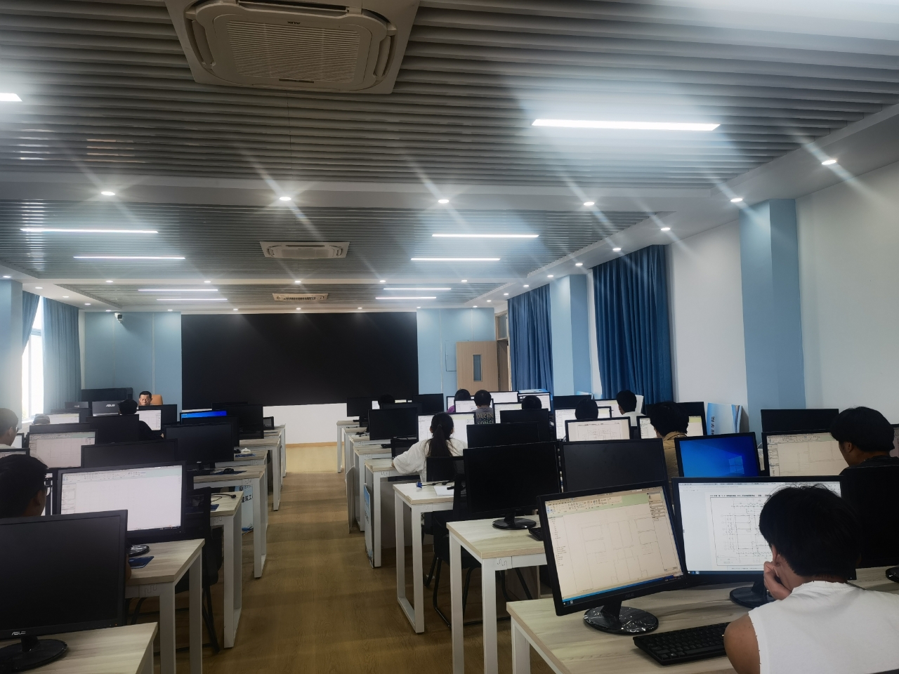 2023年第一期1+X建筑信息模型(BIM)职业技能等级证书考评成功举办(图25)